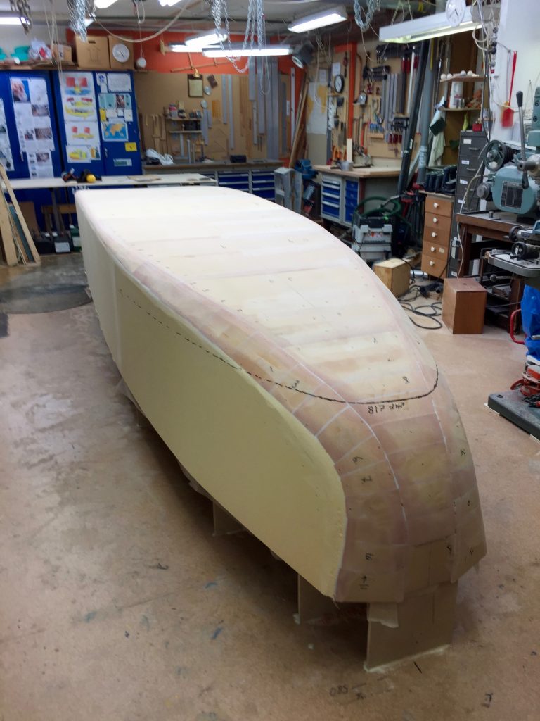 WAVE PIERCING OR A HULL WITH HIGH PRISMATIC AND SPOON BOW Simple